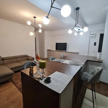 Luxury Bujorului *